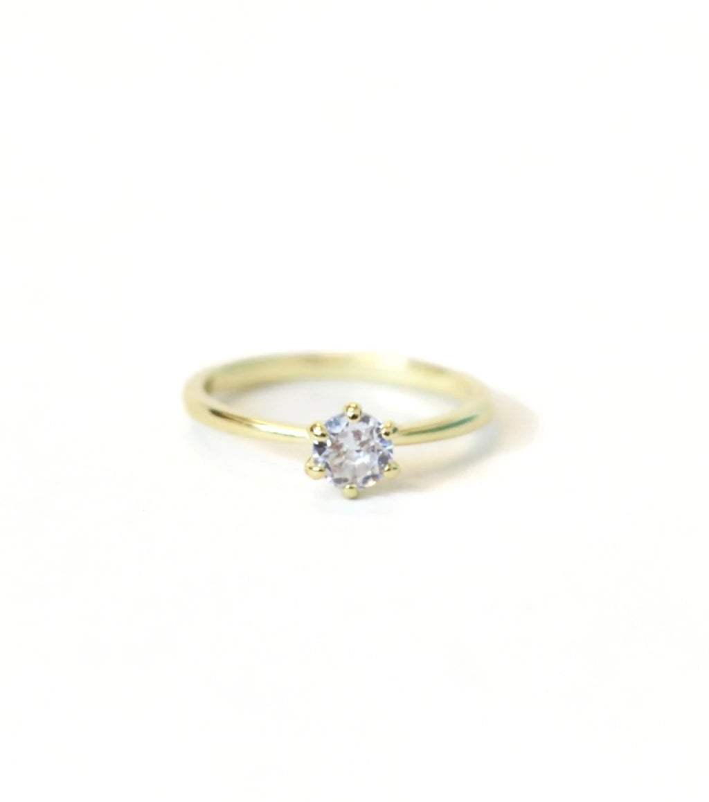 Solitaire Ring, 10 Thousandths, 18k Gold